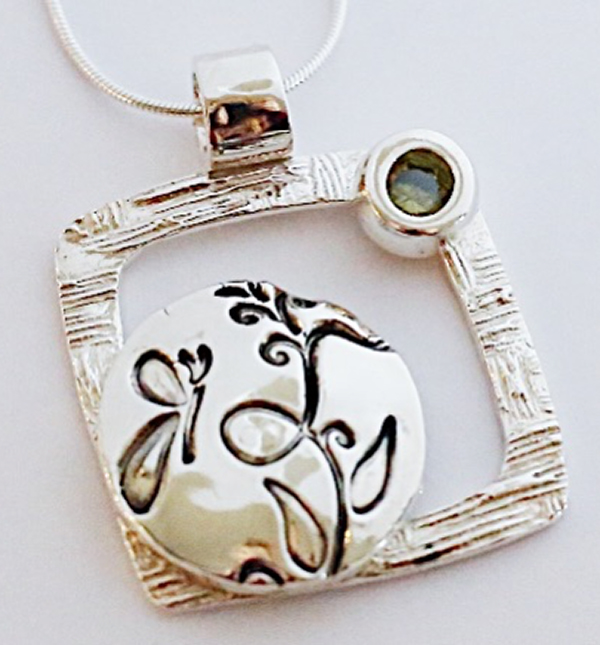 Pendant by Calisse Browne